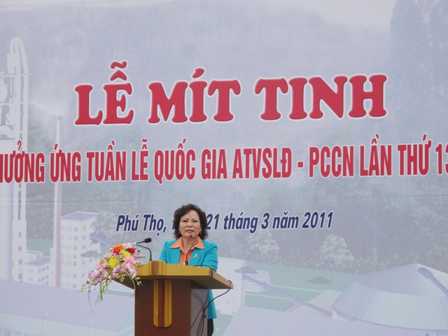 Lễ Mít tinh hưởng ứng tuần lễ Quốc gia về ATVSLĐ - PCCN của tỉnh Phú Thọ và Hội thao Công ty năm 2011