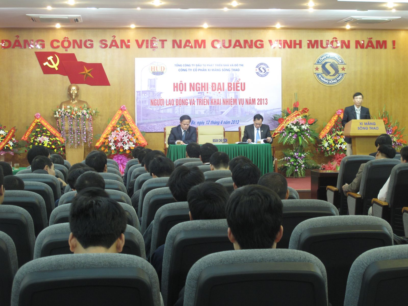 Hội nghị Đại biểu Người Lao động và triển khai nhiệm vụ năm 2013